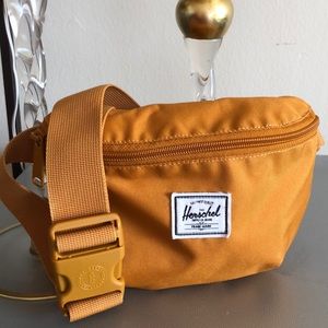 Herschel hip pack
